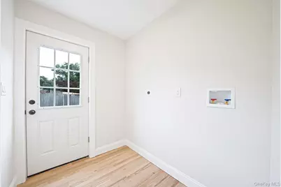 25 Avenue B, Holbrook, NY 11741 - Photo 16