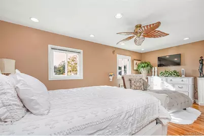 19 Grant Street, Farmingdale, NY 11735 - Photo 12