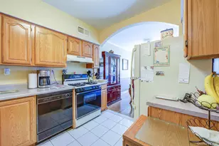 146-31 60th Ave, Flushing, NY 11355 - Photo 10