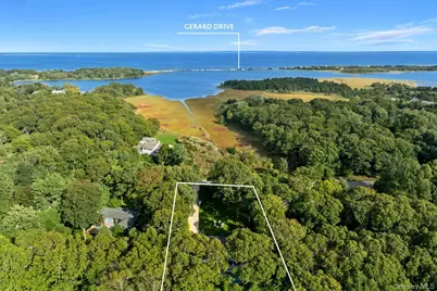 1039 Springs Fireplace Road, East Hampton, NY 11937 - Photo 2