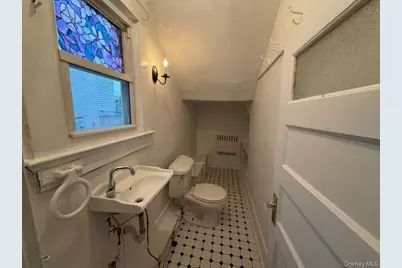 375 Park Avenue, Yonkers, NY 10703 - Photo 12