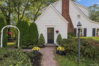 34 General Heath Avenue, White Plains, NY 10603 - Photo 1