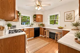 34 General Heath Ave, White Plains, NY 10603 - Photo 12