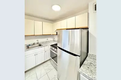 83-25 Vietor Avenue #5C, Elmhurst, NY 11373 - Photo 4