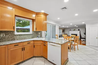7 Edgebrook Court, New City, NY 10956 - Photo 18