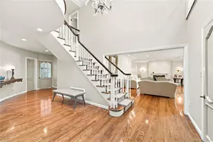 1335 Club Dr, Hewlett, NY 11557 - Photo 22