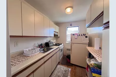 196-48 67th Avenue #2nd Floor, Fresh Meadows, NY 11365 - Photo 12