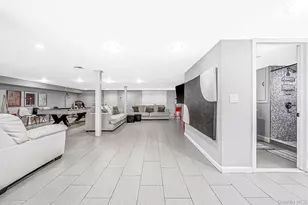 345 Durkee Ln, Patchogue, NY 11772 - Photo 36