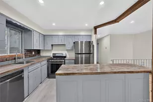 147- 53 Weller Ln, Rosedale, NY 11422 - Photo 6