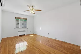 1058 E 211th St, Bronx, NY 10469 - Photo 10