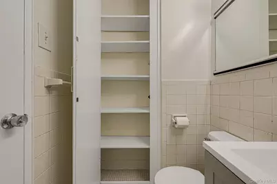 70-25 Yellowstone Boulevard #6A, Forest Hills, NY 11375 - Photo 18