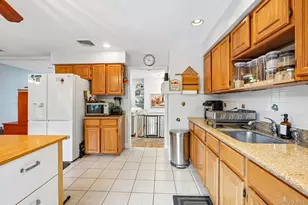 3 Hazel Ct, Spring Valley, NY 10977 - Photo 10