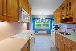 60-19 246th Pl, Little Neck, NY 11362 - Photo 12