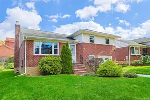 60-19 246th Pl, Little Neck, NY 11362 - Photo 2