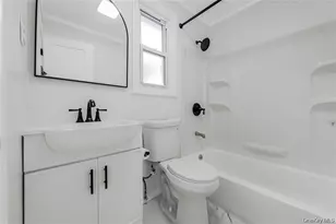 173-43 103rd Rd, Jamaica, NY 11433 - Photo 28