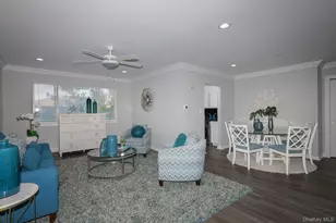 91 South Clinton Ave, Bay Shore, NY 11706 - Photo 4