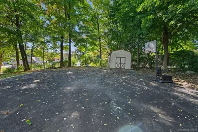 3235 Lincoln Drive, Mohegan Lake, NY 10547 - Photo 30