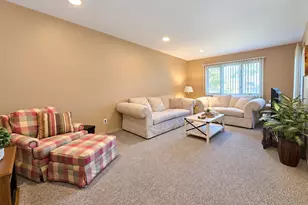 46 Jeremy Cir, Nesconset, NY 11767 - Photo 10