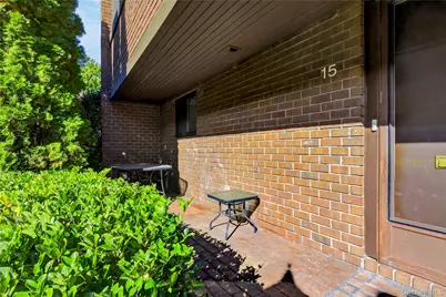 15 Fox Ridge, Roslyn, NY 11576 - Photo 2