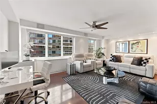 400 E 54th St, New York, NY 10022 - Photo 14