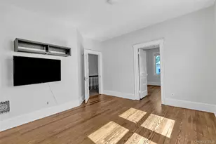 28 W Elizabeth St, Tarrytown, NY 10501 - Photo 8