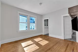28 W Elizabeth St, Tarrytown, NY 10501 - Photo 12