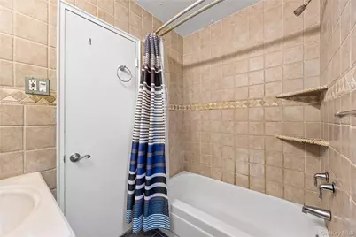 70-45B 260th Street #B, Glen Oaks, NY 11004 - Photo 20