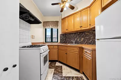 1651 Metropolitan Avenue #5H, Bronx, NY 10462 - Photo 14