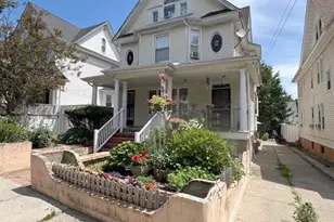 84-21 88th St, Woodhaven, NY 11421 - Photo 2