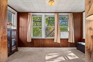70-06 67th St, Glendale, NY 11385 - Photo 26