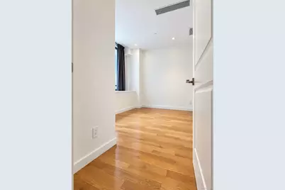 4223 Parsons Boulevard #2D, Flushing, NY 11355 - Photo 4