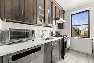 88-09 Northern Blvd, Jackson Heights, NY 11372 - Photo 16