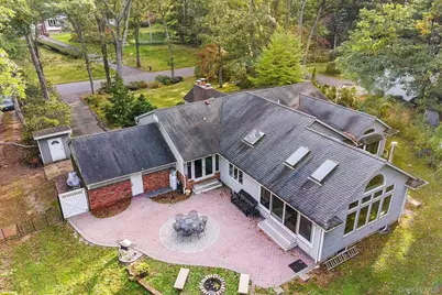 27 Willoughby Path, East Northport, NY 11731 - Photo 36