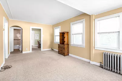 8 Rockne Street, Huntington, NY 11743 - Photo 4