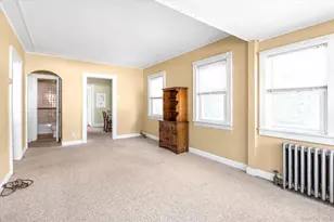 8 Rockne St, Huntington, NY 11743 - Photo 4