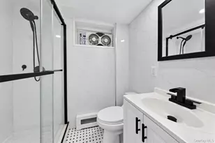262-40 60th Rd, Little Neck, NY 11362 - Photo 14