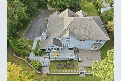 23 Moss Creek Lane, Patchogue, NY 11772 - Photo 30