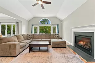 23 Moss Creek Ln, Patchogue, NY 11772 - Photo 8