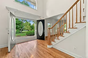 23 Moss Creek Ln, Patchogue, NY 11772 - Photo 2