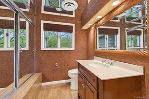 1302 Azure Pl, Hewlett, NY 11557 - Photo 14