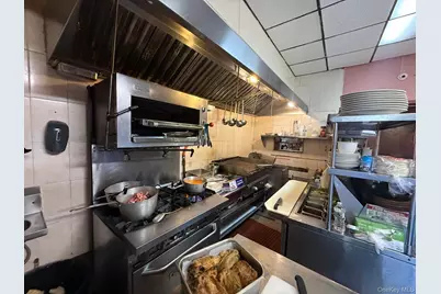 2521 Astoria Boulevard, Astoria, NY 11102 - Photo 14