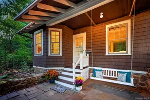 34 Chestnut Dr, Hastings on Hudson, NY 10706 - Photo 2
