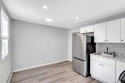 1801 Stein Drive, Bay Shore, NY 11706 - Photo 14