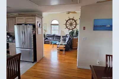 20 James Road, Amityville, NY 11701 - Photo 6