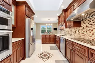 928 N Fletcher Ave, Valley Stream, NY 11580 - Photo 8