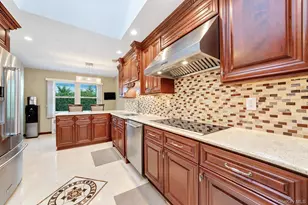 928 N Fletcher Ave, Valley Stream, NY 11580 - Photo 12