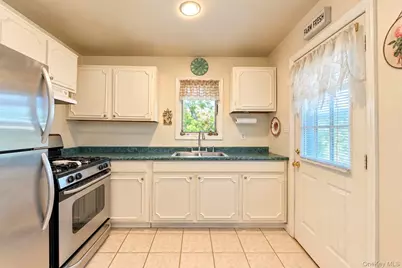 48 Hart Avenue, Flanders, NY 11901 - Photo 22