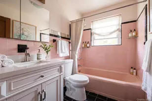 3001 Bronxwood Ave, Bronx, NY 10469 - Photo 8