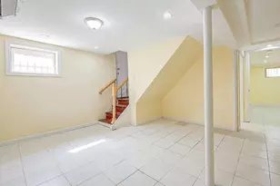32-28 Utopia Pkwy, Flushing, NY 11358 - Photo 20