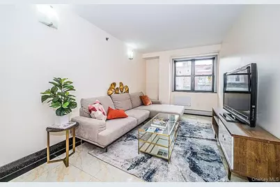 3147 137th Street #3C, Flushing, NY 11354 - Photo 4